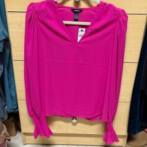 Express Women's NWT Fuchsia Long Sleeve Blouse